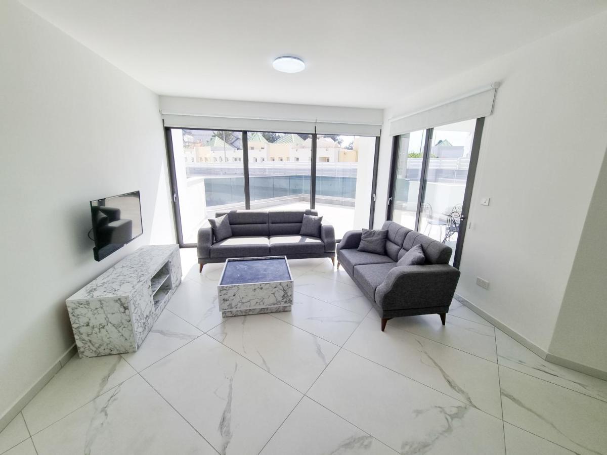 Shades Of Blue Apartment Larnaca Ngoại thất bức ảnh