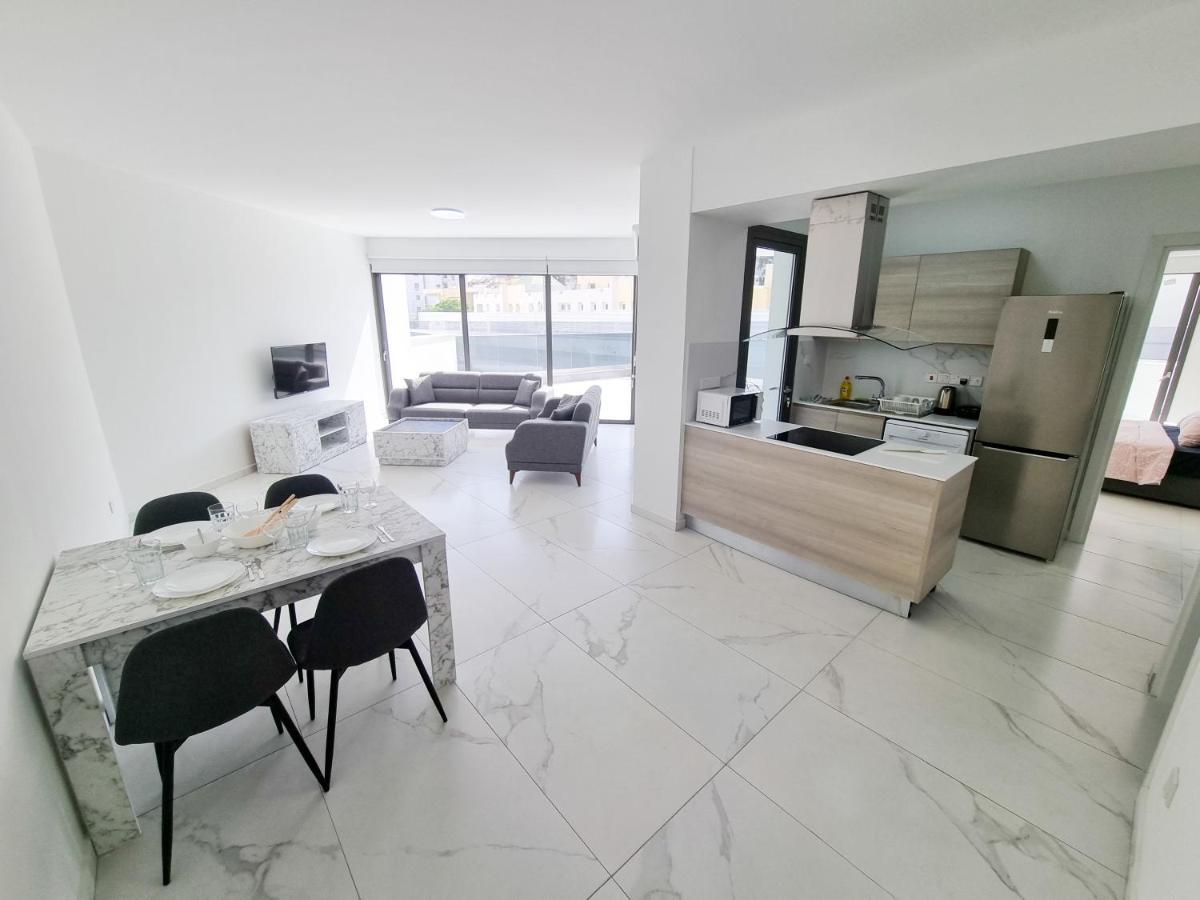 Shades Of Blue Apartment Larnaca Ngoại thất bức ảnh
